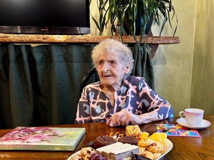 Пройдя войну и сохранив любовь к жизни: красноярская долгожительница Мария Чистякова отмечает 100-летний юбилей