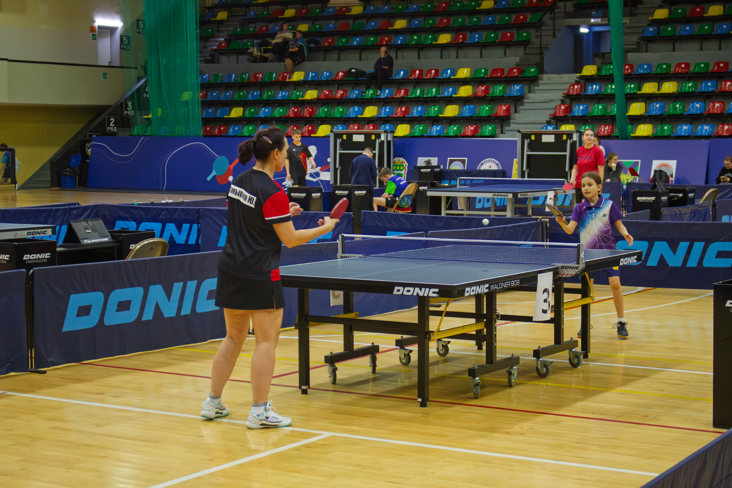 Смотрим, как лучшие теннисисты Дальнего Востока сражаются в Хабаровске за Кубок