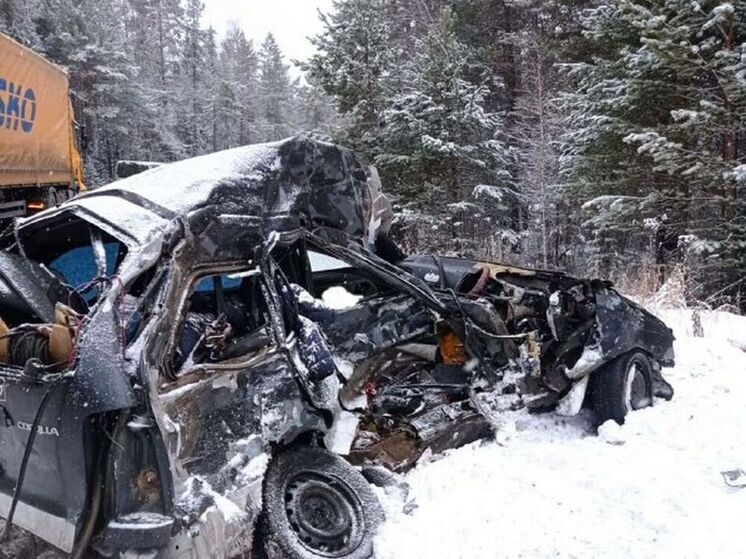 На трассе "Байкал" в ДТП погиб мужчина
