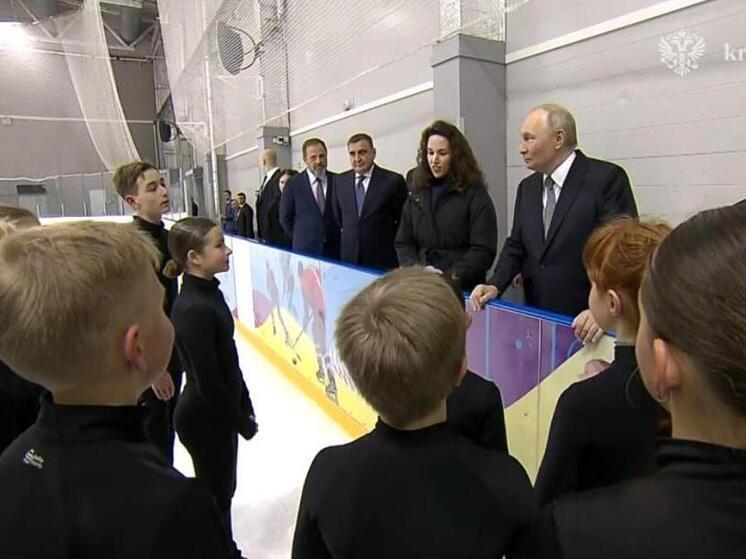 Президент Путин дал совет юным спортсменам на форуме в Самаре 6 ноября