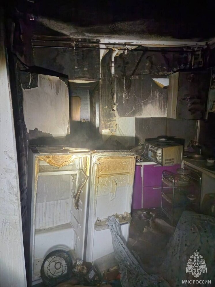 Следком выясняет причины смертельного пожара в Новом Уренгое