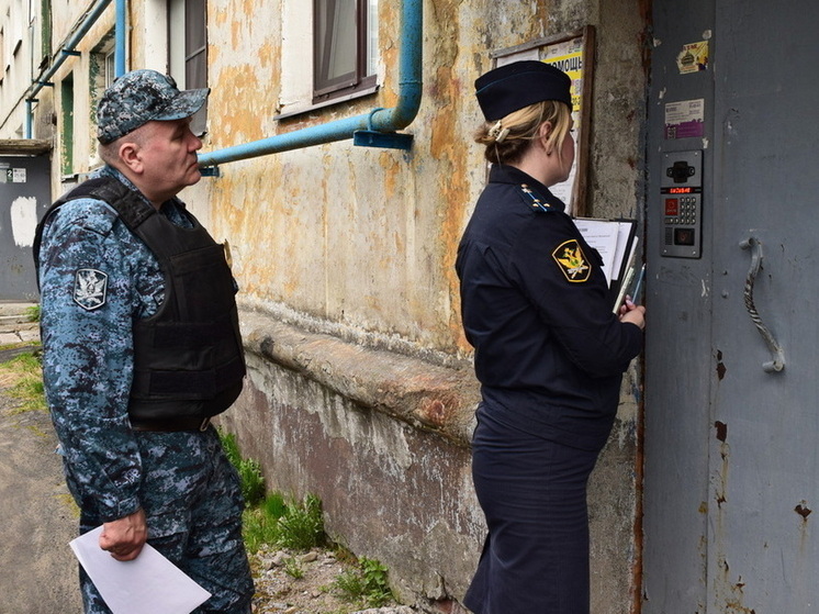 Приставы заставили АО погасить долг перед юридическим лицом в Мурманске