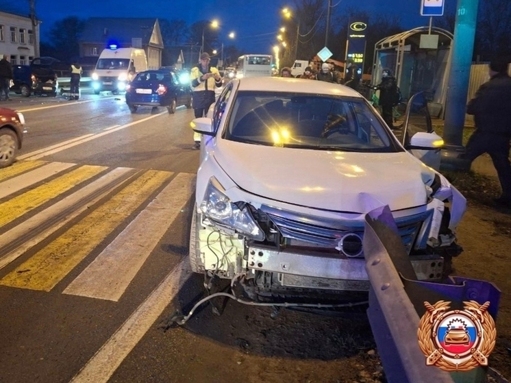 Водитель “Рено” устроил аварию на трассе М-10 в Тверской области