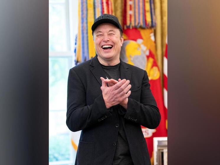 Акционеры Tesla одобрили план предложить Илону Маску около 1 трлн долларов