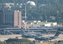 Несколько человек на объединённой базе Эндрюс в Соединенных Штатах заболели после доставки подозрительной посылки с белым порошком, сообщают источники