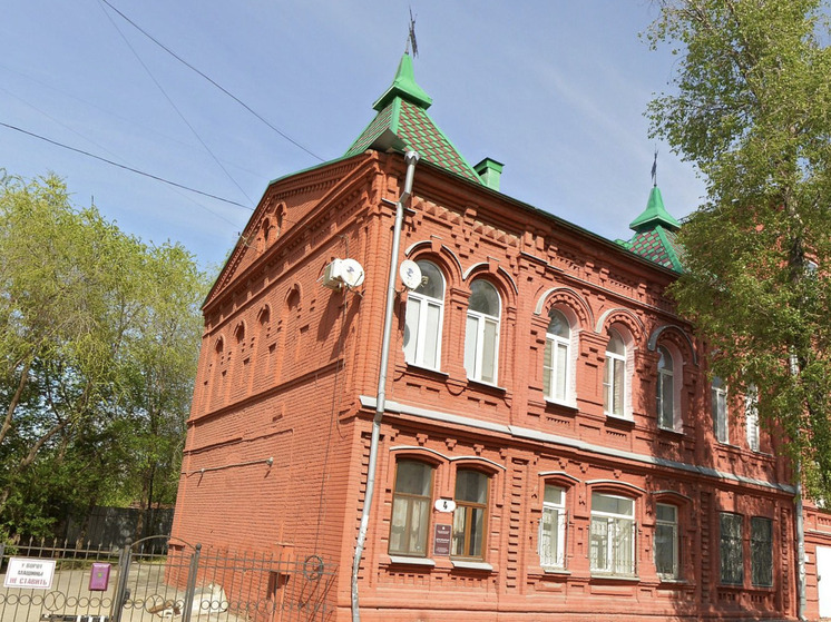 Прокуратура через суд требует начать капремонт «Дома Ильиных» в Самаре