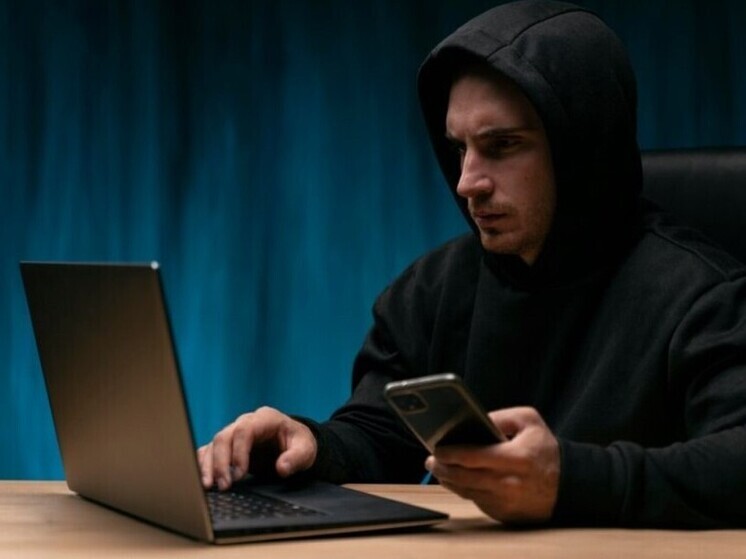 Мошенники все чаще пытаются вывести деньги через криптовалюты