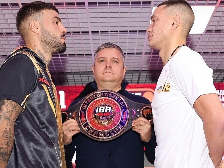 Боксер Павел Сосулин нокаутировал Хорхе Фортеа из Испании в самарском театре