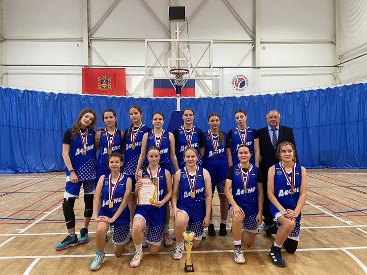 В Брянске наградили победителей Первенства региона по баскетболу