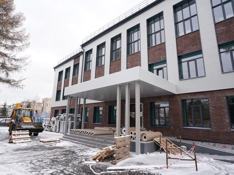 Капитальный ремонт школы №10 в Кемерове завершён на 80%