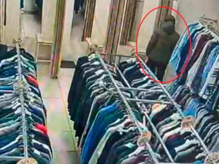В Брянске задержали 29-летнего мужчину за кражу куртки