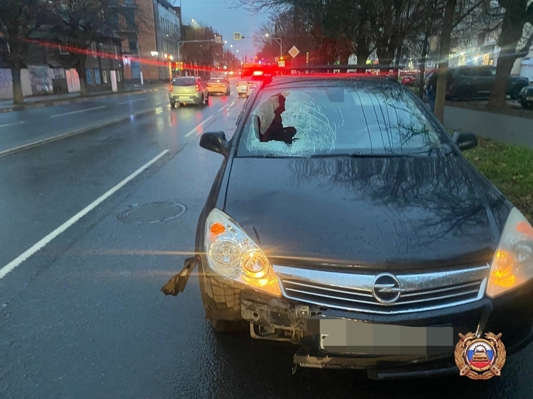 Еще один пешеход, переходящий дорогу в неположенном месте, попал под колеса машины в Твери
