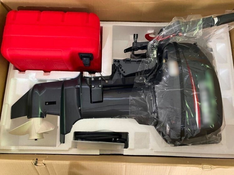 Новосибирские таможенники пресекли ввоз партии нелегальной техники и лодочных моторов