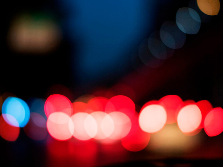 Липецкие школьники устроили опасные шалости на крыше заброшенной фабрики