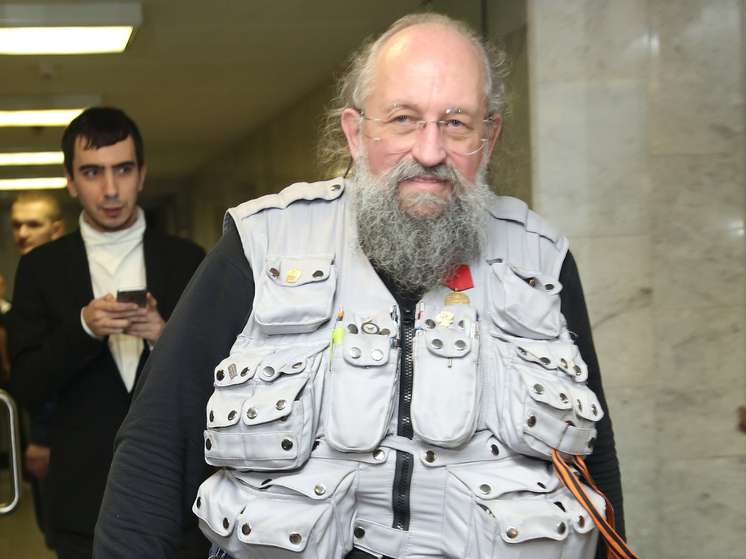 Украинский конфликт, несмотря на неоднократные заявления руководства России о том, что мы не против сесть за стол переговоров, продолжается