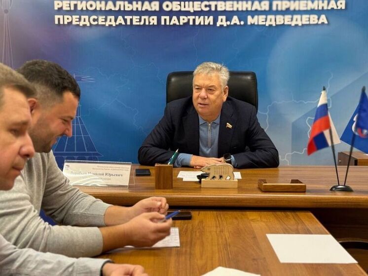 Николай Воробьев провел личный прием граждан в Туле