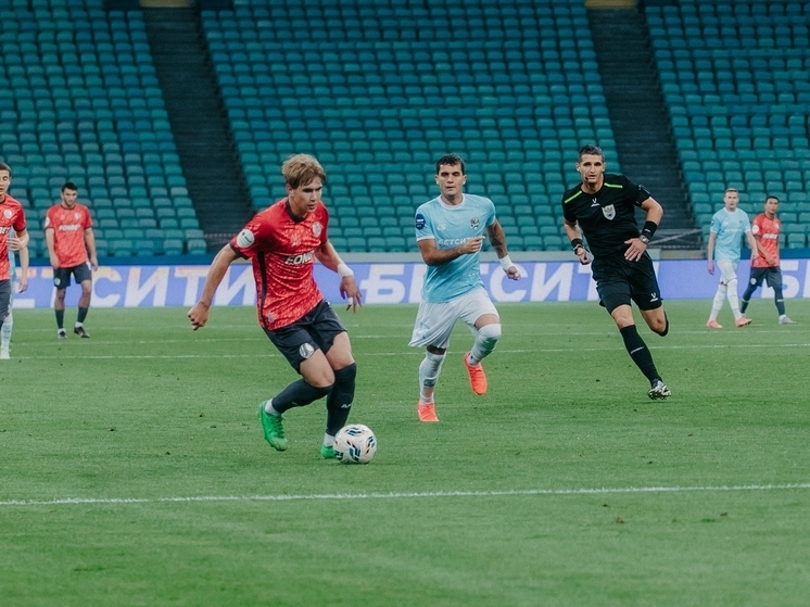 Целовальников и Карасев отработают встречи «Акрона» и «Крыльев» в 15 туре РПЛ