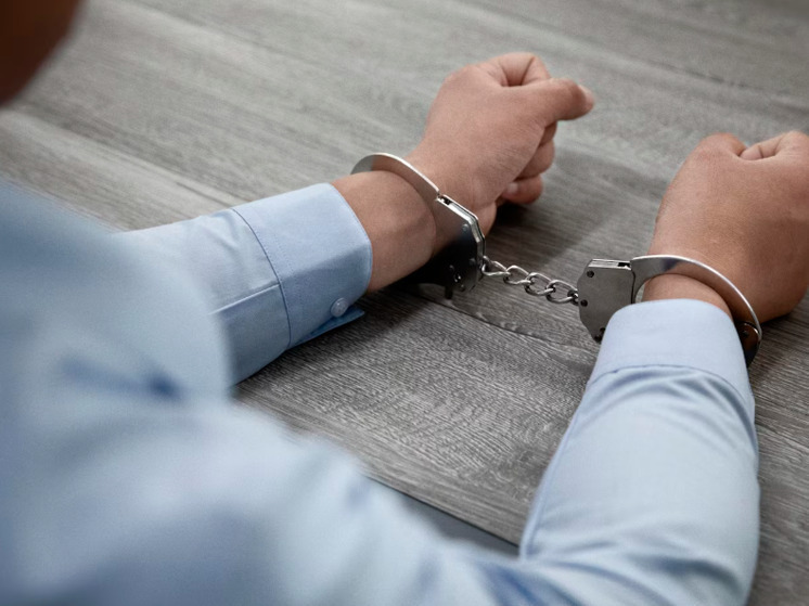 Жителя брянского поселка Большое Полпино поймали на краже шоколада