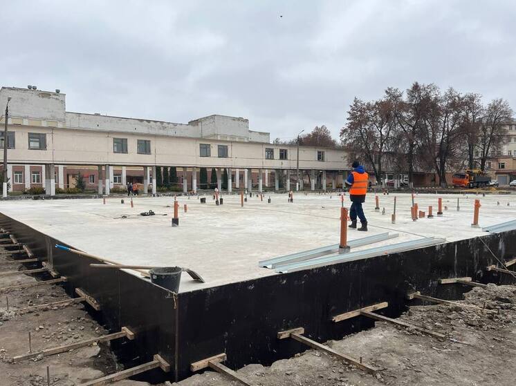 Строительство новой больницы в Новомосковске завершат до конца 2025 года