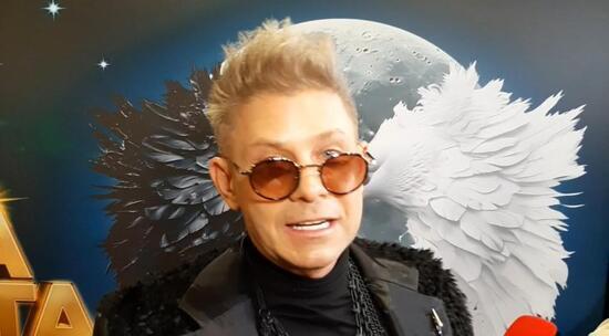 Готов жрать и метать: Митя Фомин пришёл в театр голодным 