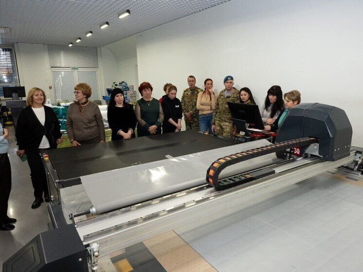 Для семей участников СВО организовали экскурсию в Центр специальной одежды Серпухова