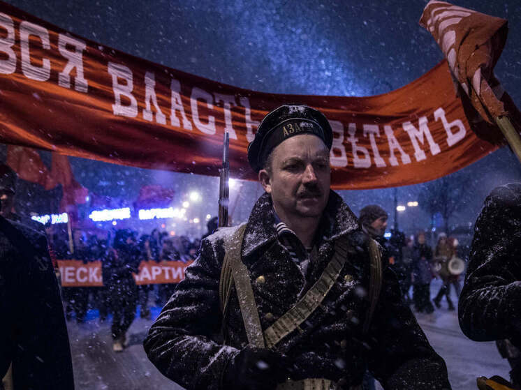 Красный Октябрь 2.0: станет ли 7 ноября выходным днём?