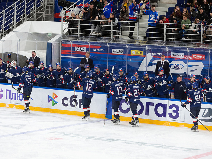Тольяттинская «Ладья» разобралась с «Реактором» из Нижнекамска со счетом 3:0