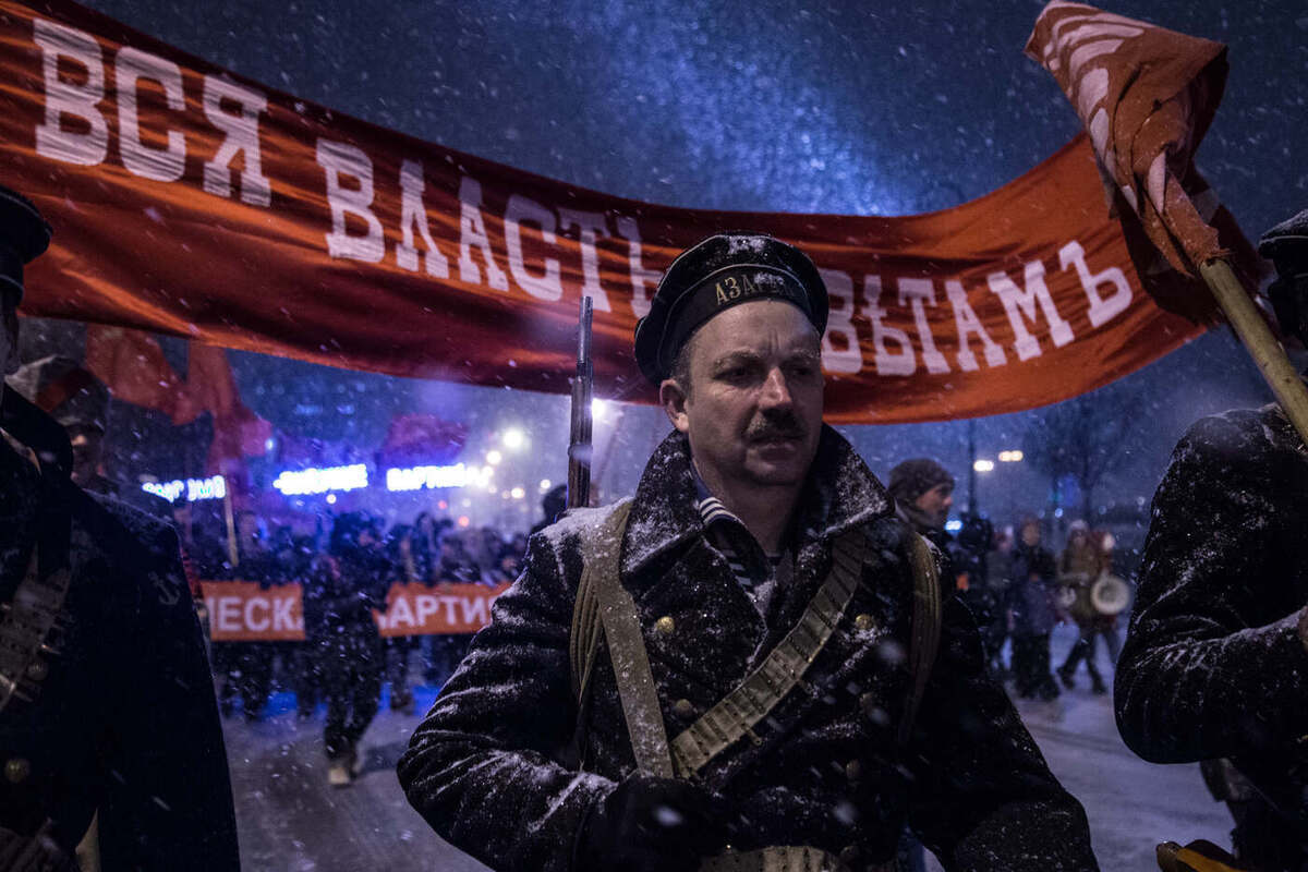 Красный Октябрь 2.0: станет ли 7 ноября выходным днём?