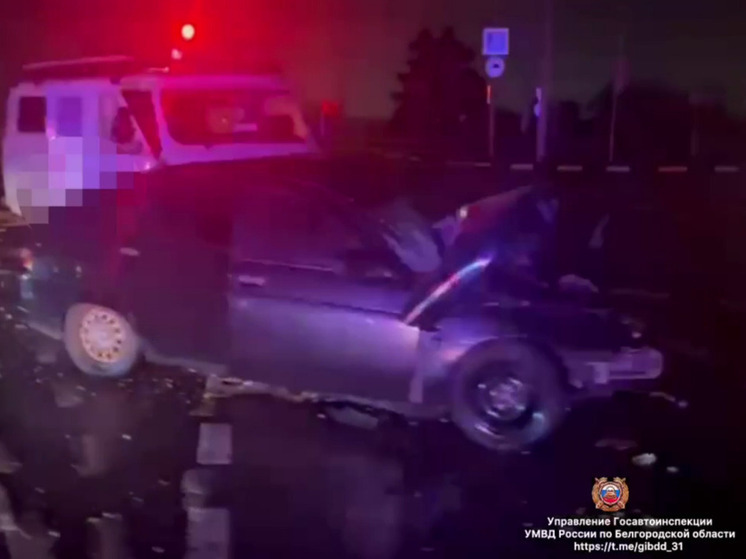 Ночное ДТП в Белгороде: пострадали водитель и пассажир