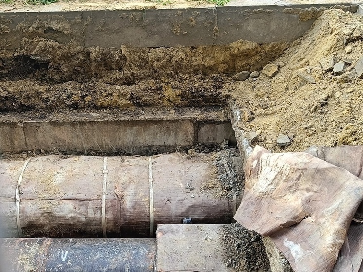 В Донецке усиленно устраняются аварии на теплосетях в Кировском районе