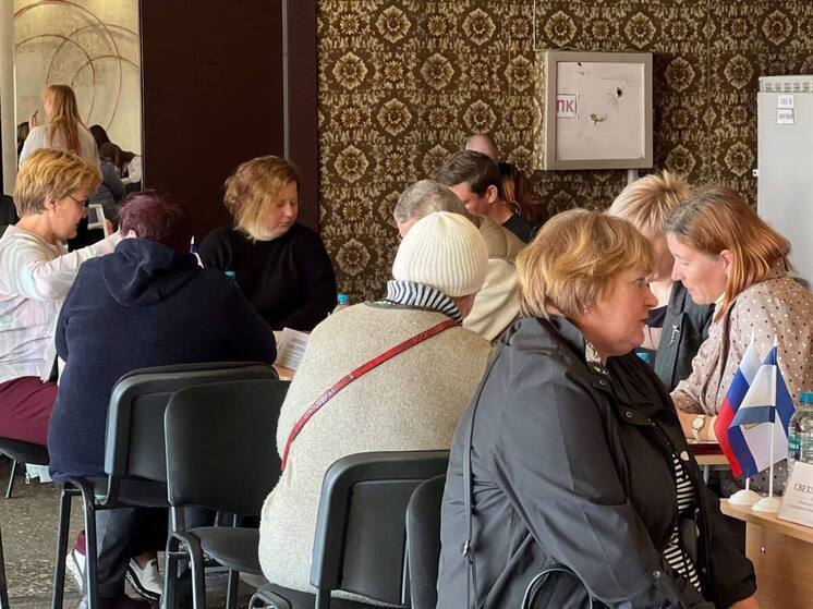 Приемная губернатора Херсонской области провела прием граждан в Новотроицком округе