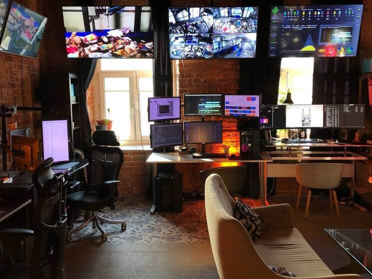 Реклама вебкама на сайте петербургского колледжа появилась в результате взлома