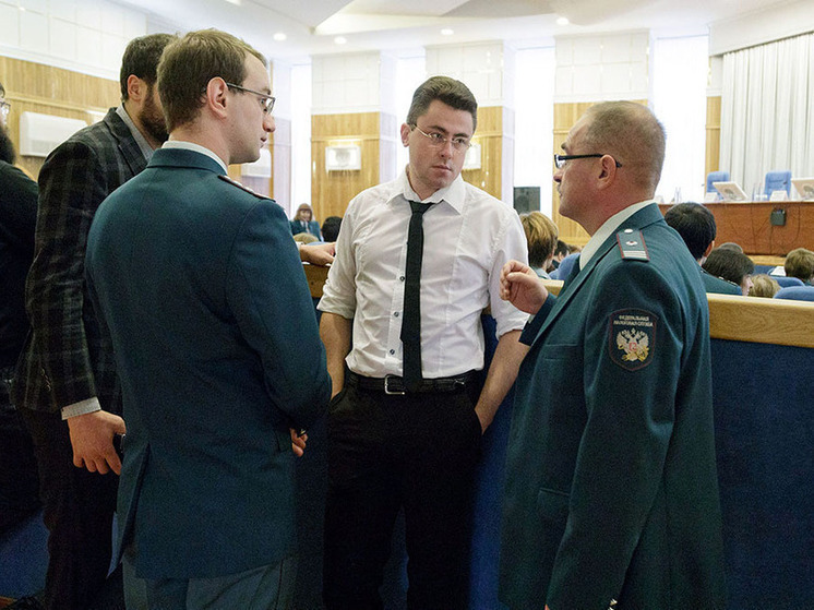  С туляка взыскали долги по налогам в размере 267 тысяч рублей