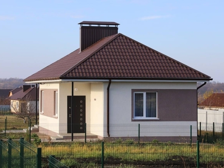 Две белгородки получили ключи от нового жилья в Ракитном