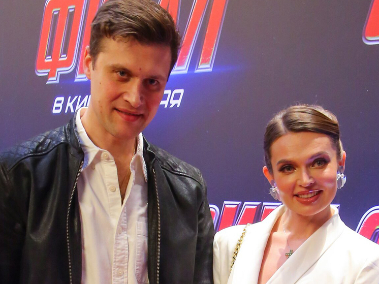 Трёхлетняя дочь Александра Энберта встала на коньки