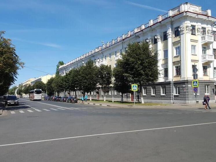 Ярославцы боятся, что улица Советская останется без деревьев