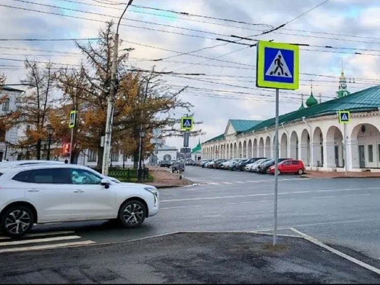 В Костроме заработал новый светофор