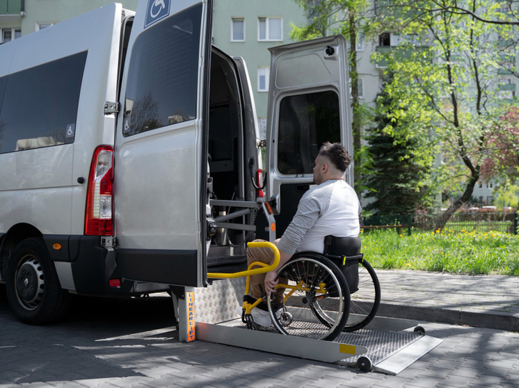 Без барьеров: как в регионе создают комфортную среду для маломобильных людей