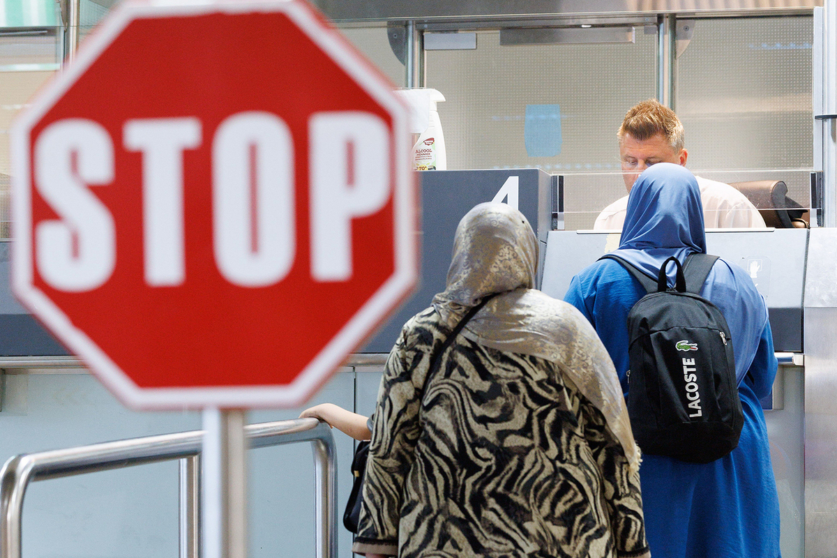 Граждан России ударили по Шенгену: почему Европейский союз объявил Москве визовую войну