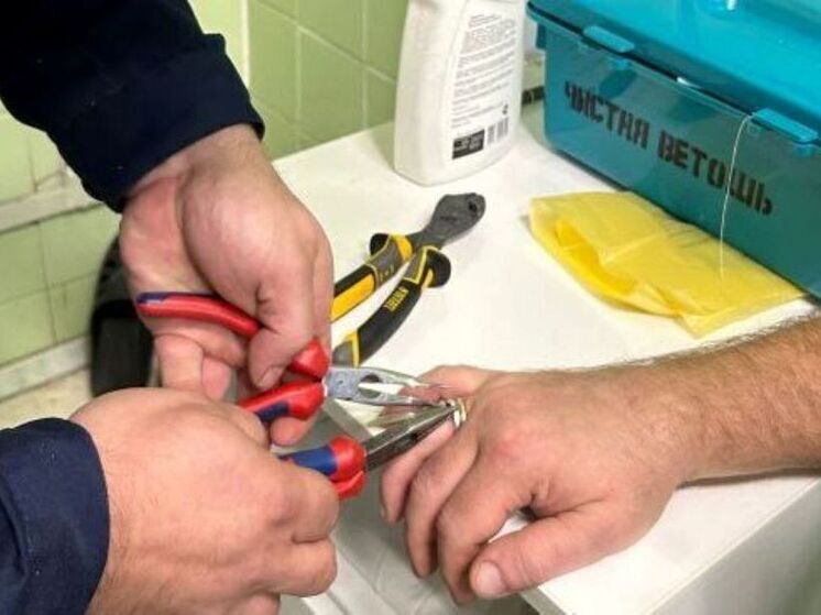 Воронежец едва не стал инвалидом из-за застрявших на пальце колец