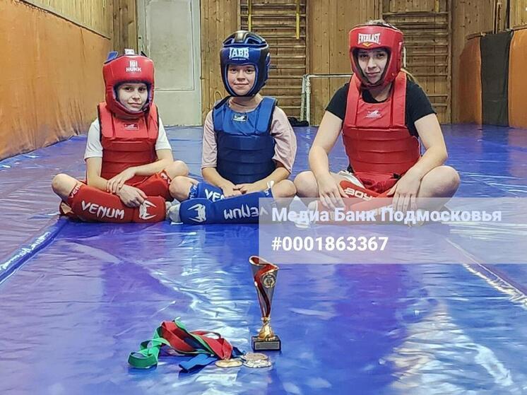 Протвинские ушуистки привезли из Калуги полный комплект наград