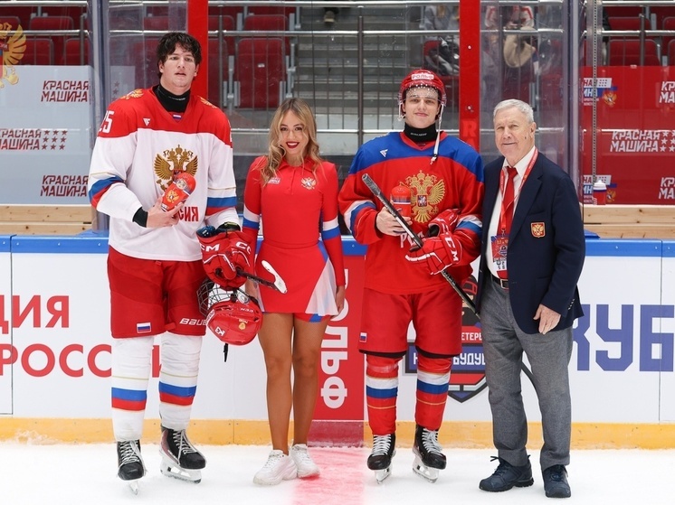 Воспитанник кузнецкого хоккея стал лучшим игроком матча на международном турнире в Санкт-Петербурге