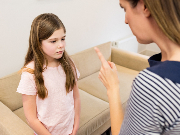 Священник РПЦ объяснил, можно ли наказывать ребёнка ремнём