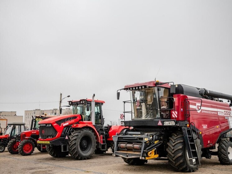 В ЛНР создадут семь новых трактородромов на базе аграрных колледжей