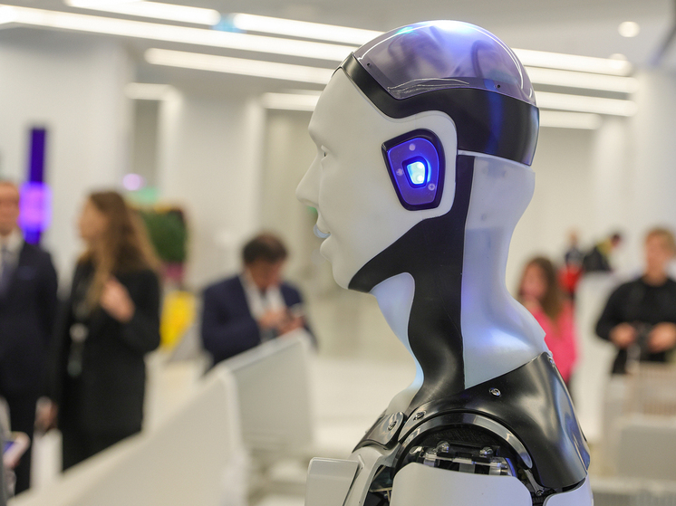 «ИИ способен «сжечь» систему образования в ближайшее пятилетие — такой неутешительный прогноз разлетелся по Сети