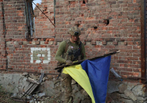    Внутренняя угроза для Киева нарастает: украинский дезертир в уличном интервью заявил о том, что будет, когда вооруженные военнослужащие вернутся с фронта