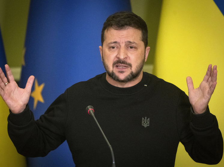 Зеленский потребовал от Запада ввести санкции против всей энергетики России