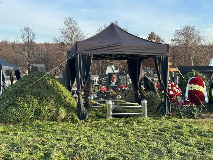 На Троекуровском кладбище сегодня простятся с ведущим «Утренней почты» Юрием Николаевым