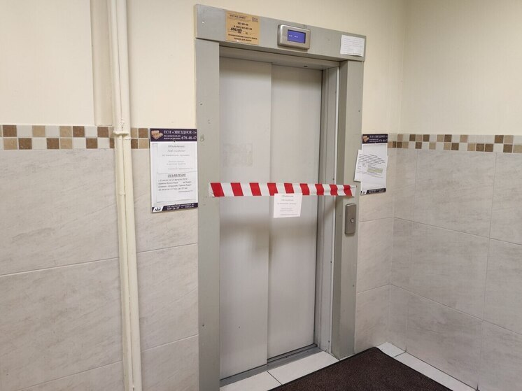 Прокуратура проверяет падение лифта в калининградском доме