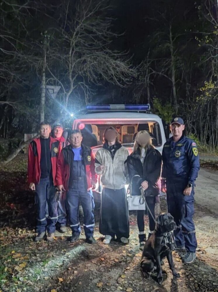 В Крыму помогли двум туристам, заблудившимся на Ангарском перевале